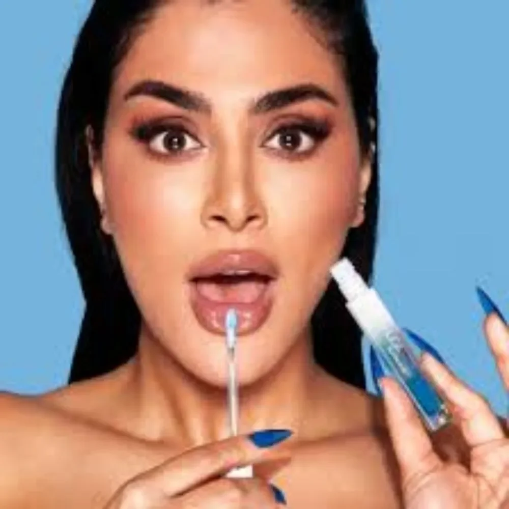 Huda Beauty ICY Plumping Silk Lip Balm (Cool Toned Blue)